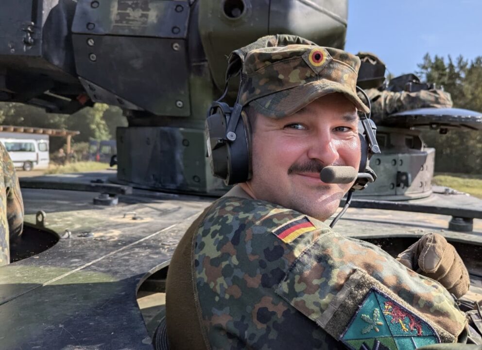 Stadtrat Tugendhat: Wofür er steht und warum er aktuell oft mit dem Panzer unterwegs ist